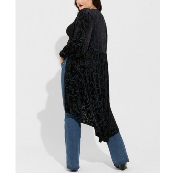 TORRID NWT Disney Haunted Mansion Velvet Maxi Kimono - Picture 4 of 7